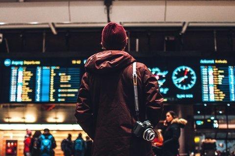 Lotnisko w Lipsku – informacje praktyczne lotnisko w lipsku, niemieckie lotnisko, wylot z niemiec, wyloty z lipska, wakacje z niemiec, wakacje z wylotem z lipska, rezerwacja parkingu na lotnisku, parking na lotnisku, dojazd pociągiem na lotnisko